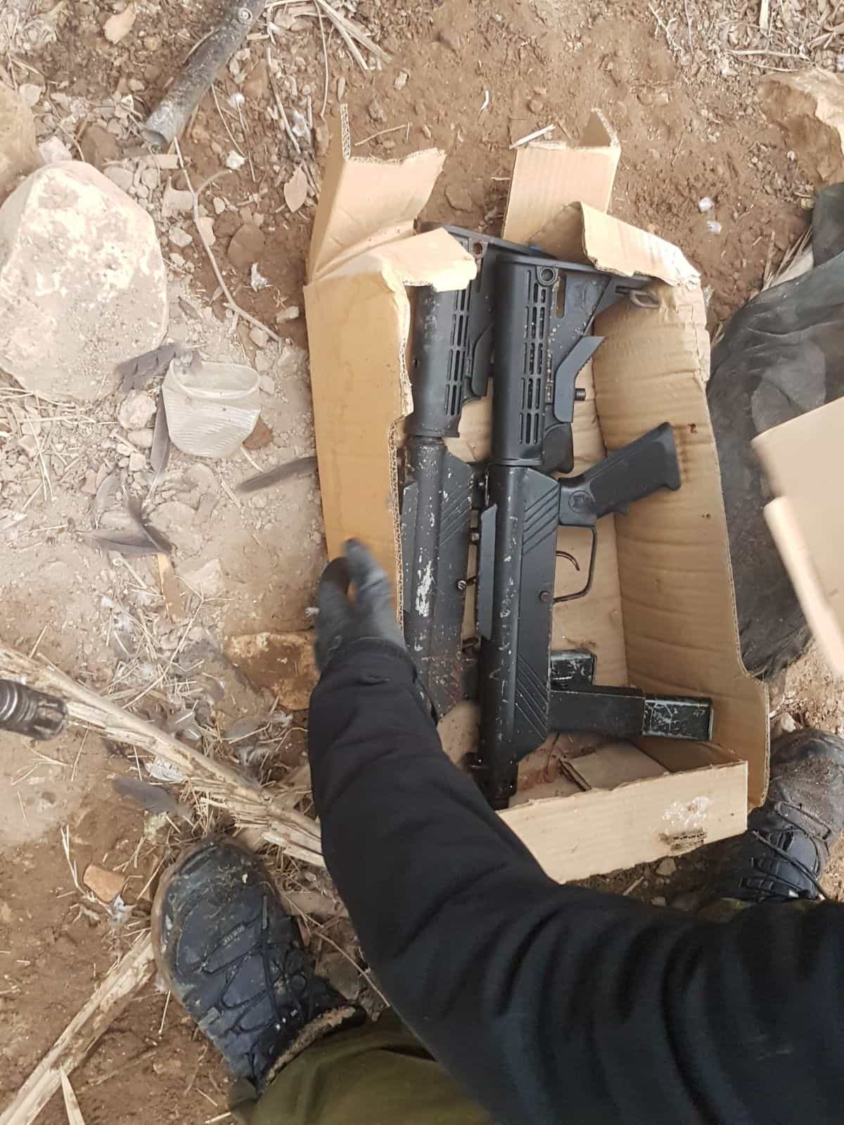 רובים ותחמושת רבה אותרו בפעילות כוחותינו בבקעה