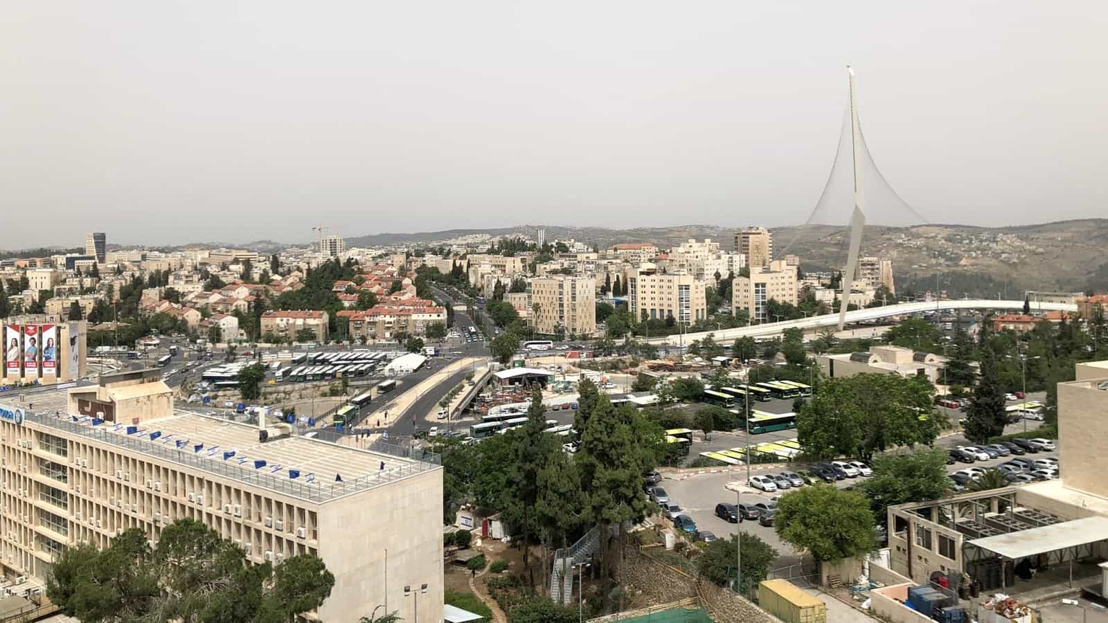 רצים או נוהגים? המדריך המלא לתנועה בבוקר מרתון ווינר ירושלים