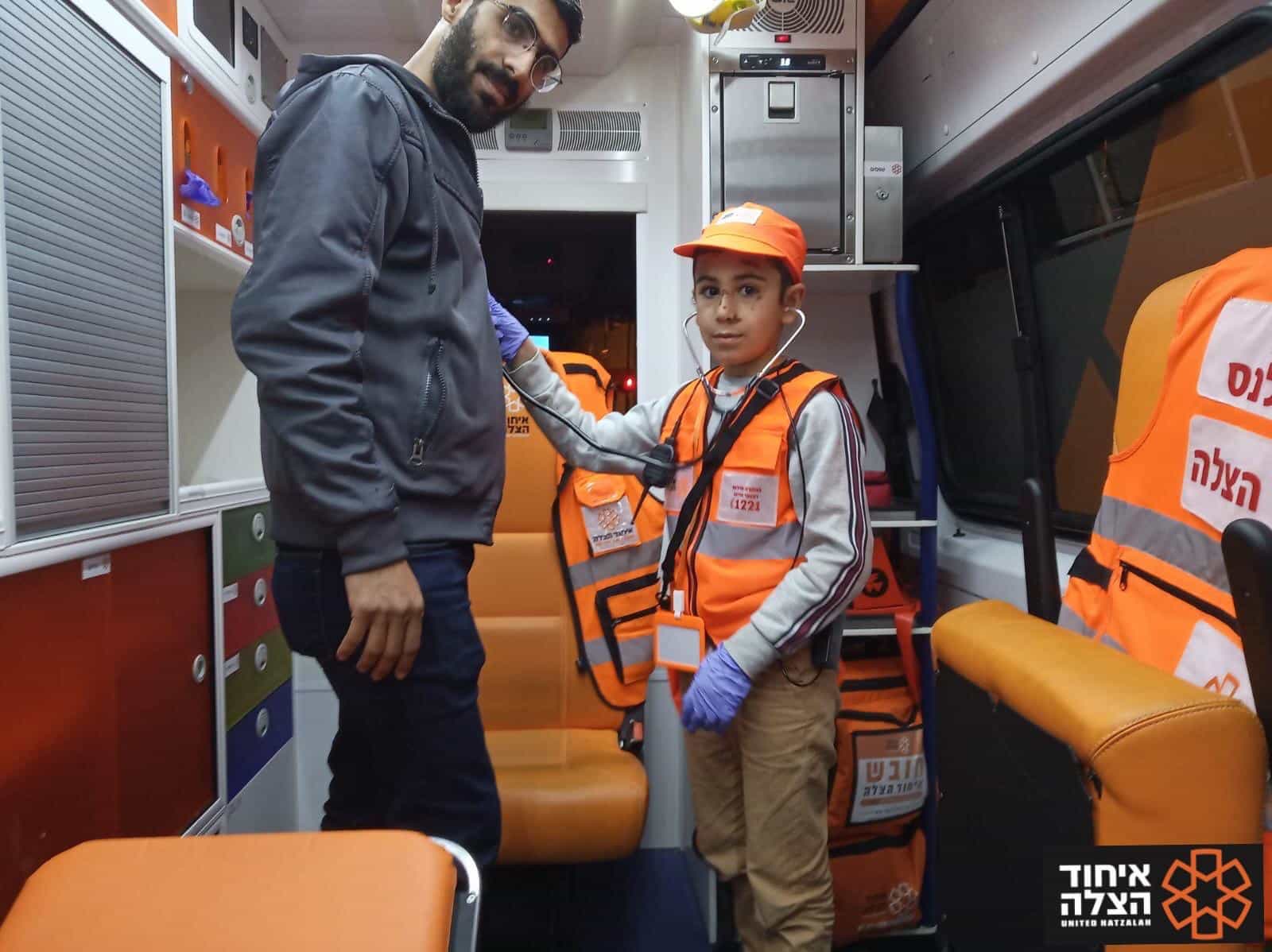 מרגש: נועם בן ה-8 טופל על ידי חובש איחוד הצלה וביקש להתחפש בפורים לחובש