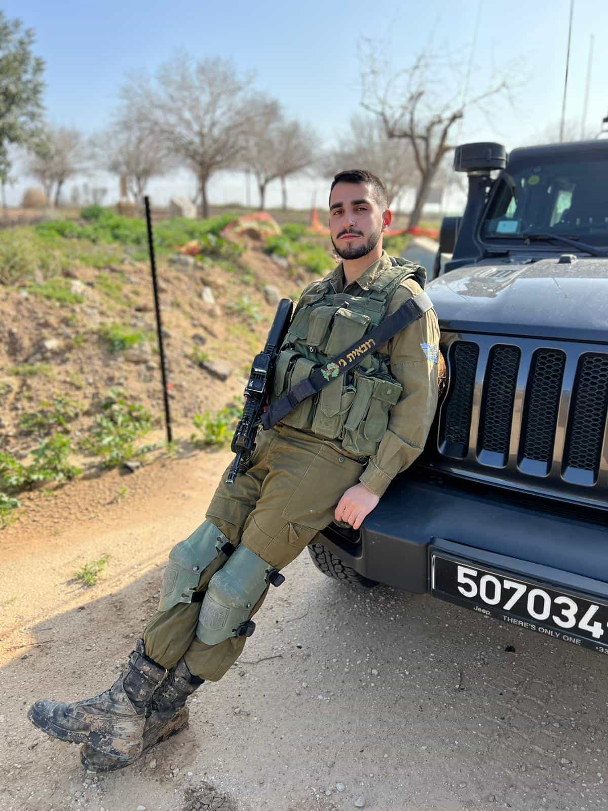 חבר'ה בדרכים: השתחרר משירות כלוחם והקים את הגרסה הבית שאנית ל"ידידים" ו"אחוקים"