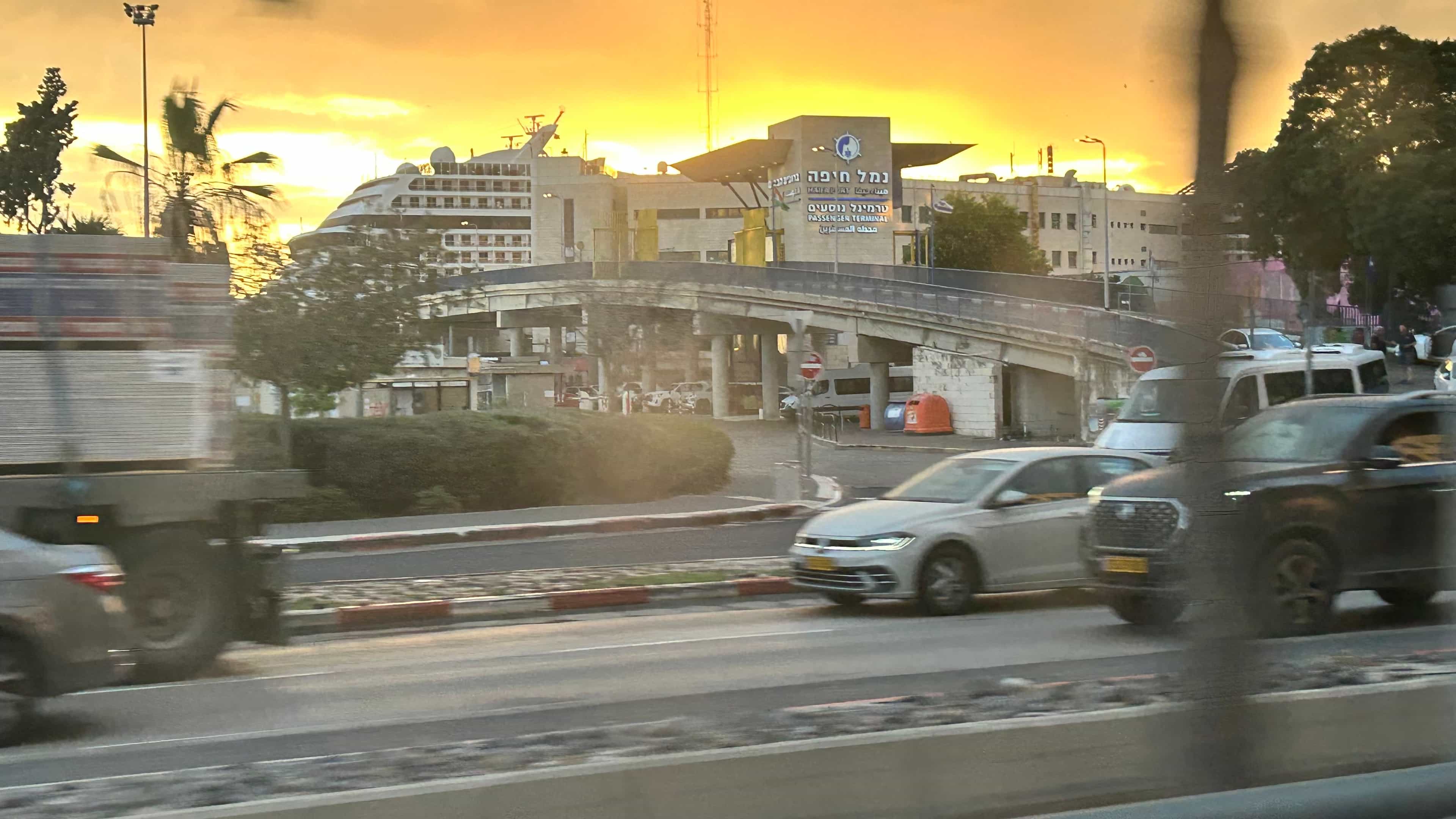 בוטלה ההנחיה להרתיח מים בחיפה | "המים ראויים לשתייה"