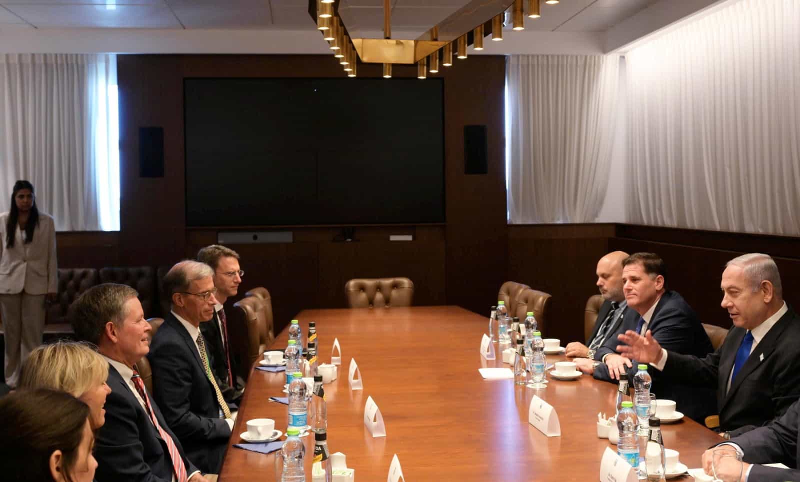 רה"מ נתניהו נפגש עם הסנאטור הרפובליקני בלשכתו בירושלים