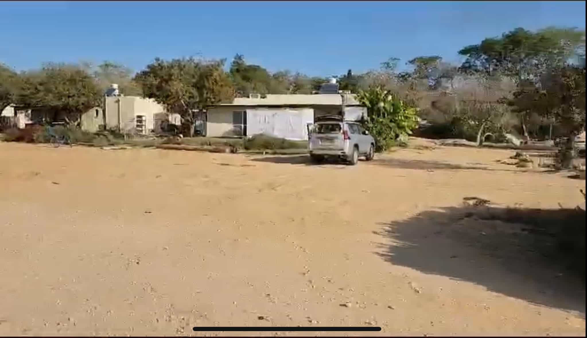 תושב בארי ל-0404: ״הצילו - תקראו לצבא״ | חמאס עדיין שולט בכמה מוקדים | אלה ההנחיות לציבור