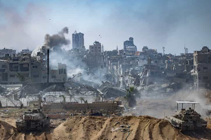 דיווח ערבי: תקיפה נרחבת של כוחותינו בצפון ובדרום רצועת עזה | עשרות מחבלים חוסלו