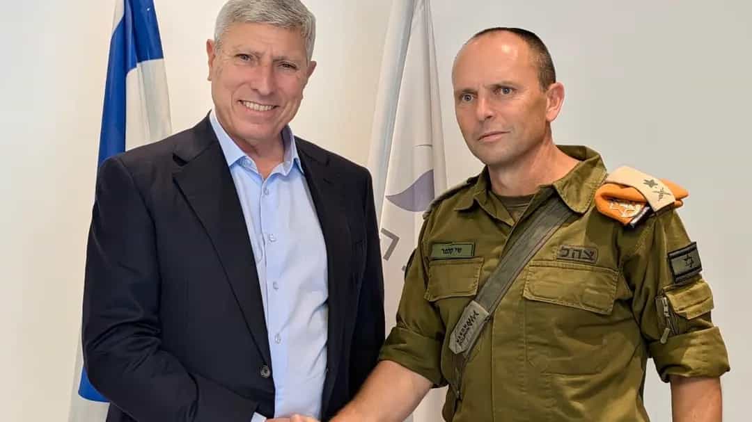 סיור מקצועי של אלוף פיקוד העורף בקרית אתא: היערכות העיר לאתגרים הביטחוניים