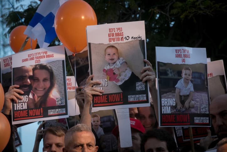 נציגת משפחת ביבס: "אנחנו מאמינים בטוב - לא ניתן לשם דבר לשבור אותנו"